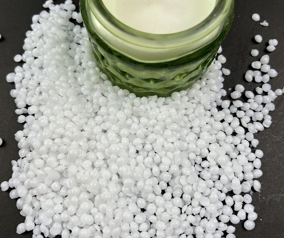 Semi-Refined Paraffin Wax
