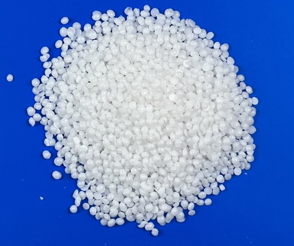 Semi-Refined Paraffin Wax