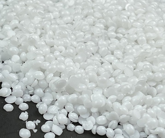 Semi-Refined Paraffin Wax